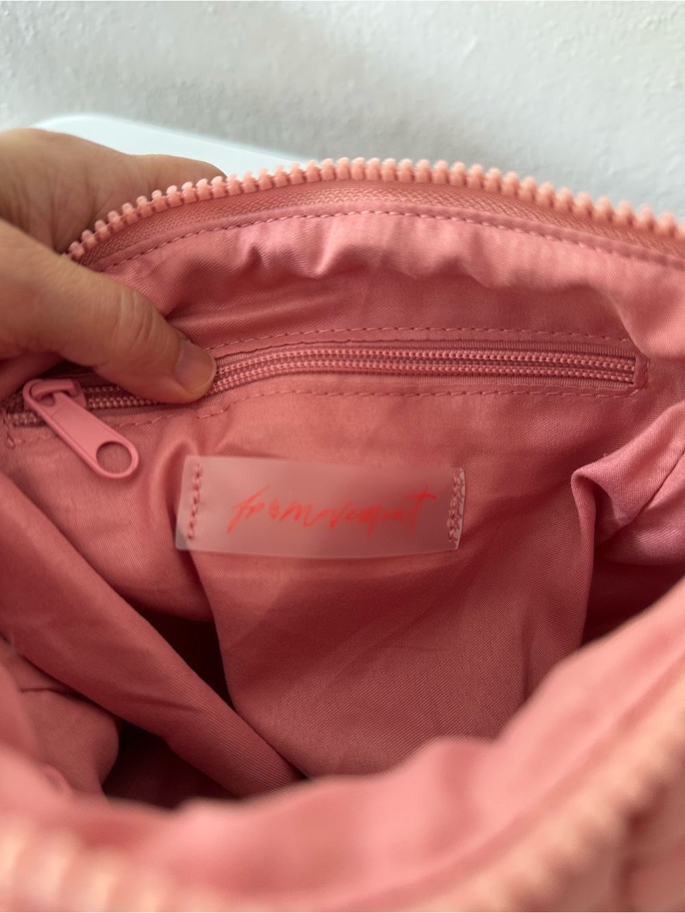 Free People Movement Carryall pink quilted bag. New, without tag. - Picture 7 of 15